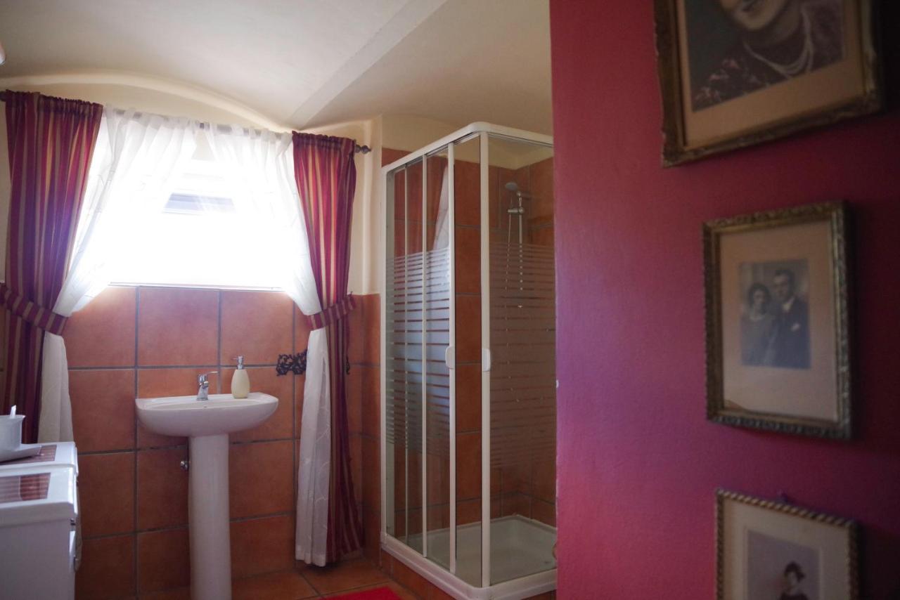 Novakovi U Novacky Apartament Nechanice (Hradec Kralove)